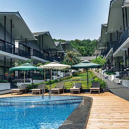 Oralia Resort Ashvem Beach Buitenkant foto