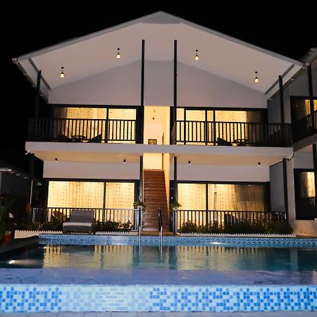 Oralia Resort Ashvem Beach Buitenkant foto