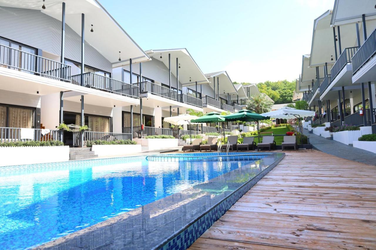 Oralia Resort Ashvem Beach Buitenkant foto