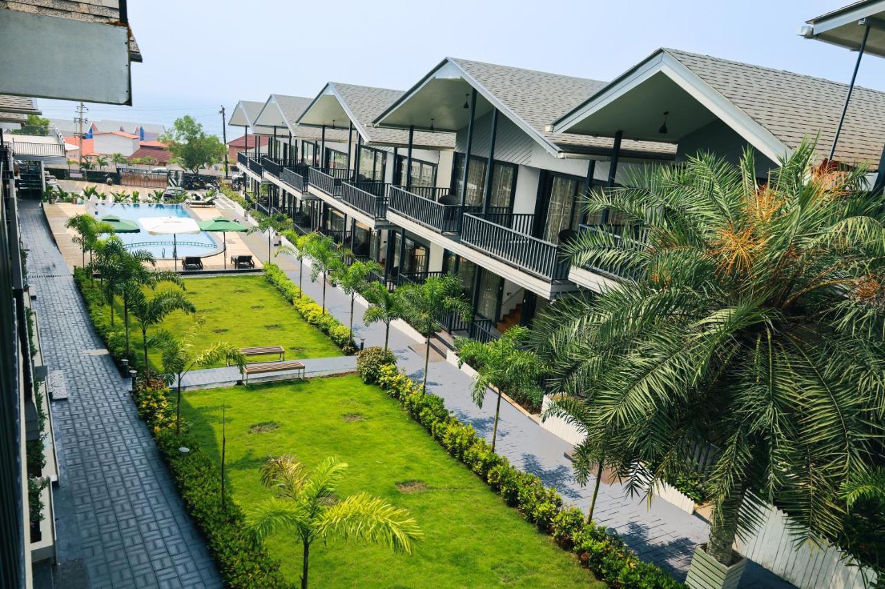 Oralia Resort Ashvem Beach Buitenkant foto