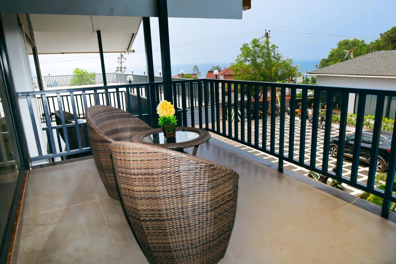 Oralia Resort Ashvem Beach Buitenkant foto
